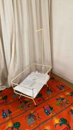 Vintage zweeds poppen wiegje, Kinderen en Baby's, Speelgoed | Poppen, Ophalen, Zo goed als nieuw, Babypop