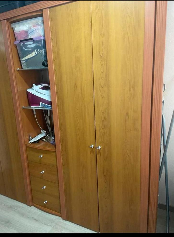 Ruime kledingkast met deuren en lades, Huis en Inrichting, Kasten | Kledingkasten, Gebruikt, 200 cm of meer, 150 tot 200 cm, 50 tot 75 cm