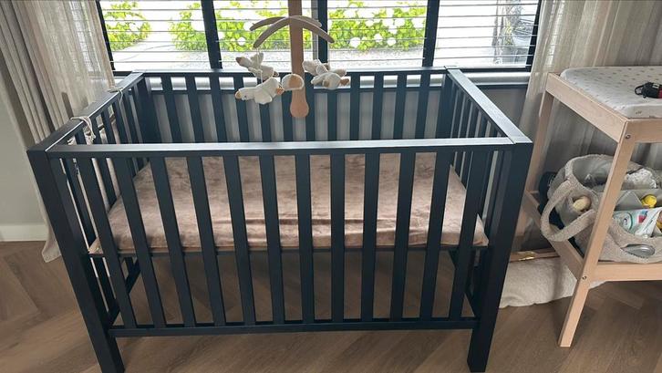 Tweeling box zwart bopita 130x80, Kinderen en Baby's, Boxen, Gebruikt, Rechthoekig, Boxkleed, Ophalen