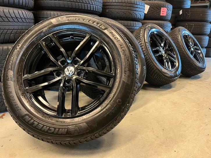 Nette 17 inch winterset VW Tiguan Q3 Kodiaq Tarraco, Auto-onderdelen, Banden en Velgen, Banden en Velgen, Winterbanden, 18 inch