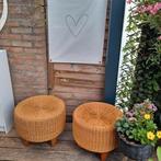 Rieten / rotan poefjes / krukjes, Huis en Inrichting, Banken | Voetenbanken en Poefen, Ophalen, Zo goed als nieuw, Rond, Minder dan 50 cm