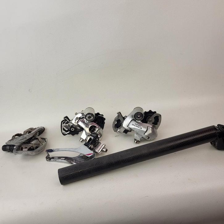 Derailleurs carbon zadelpen spd pedalen Shimano, Fietsen en Brommers, Fietsonderdelen, Zo goed als nieuw, Racefiets, Derailleur of Ketting