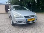 Ford Focus 1.6 74KW Wagon 2007 Grijs, 1596 cc, 15 km/l, 4 cilinders, 635 kg