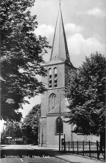 (387-153-043) Lunteren Kerk beschikbaar voor biedingen