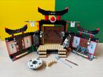 LEGO Ninjago 2504 – Spinjitzu Dojo (2011) mist op 2 minifigs, Ophalen of Verzenden, Gebruikt, Complete set, Lego