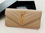 Yves Saint Laurent large flap wallet, Sieraden, Tassen en Uiterlijk, Portemonnees, Beige, Zo goed als nieuw, Leer, Verzenden