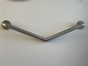 RVS Wandbeugel V-vorm / 62 cm beschikbaar voor biedingen