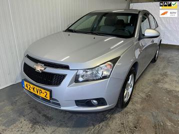 Chevrolet Cruze 1.8 LS leuke nette auto beschikbaar voor biedingen