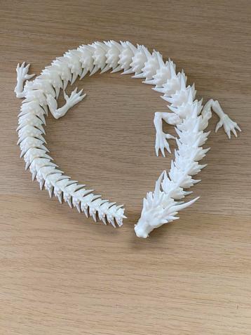 3D geprinte flexibele draak beschikbaar voor biedingen