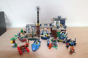 lego moeraspolitie beschikbaar voor biedingen