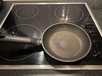 Koekenpan gratis 13 cm (zie tekst) beschikbaar voor biedingen