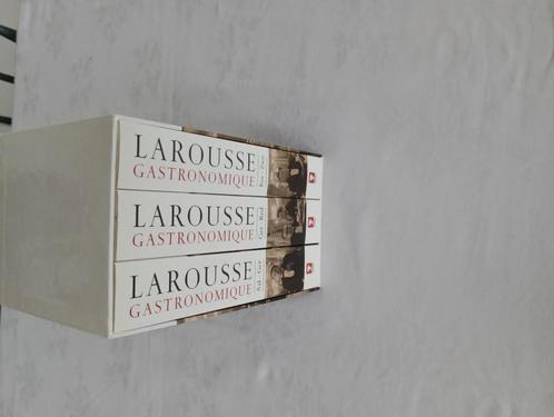 LAROUSSE GASTRONOMIQUE 2751 blz. cassette 3000 recepten, Boeken, Kookboeken, Zo goed als nieuw, Voorgerechten en Soepen, Hoofdgerechten