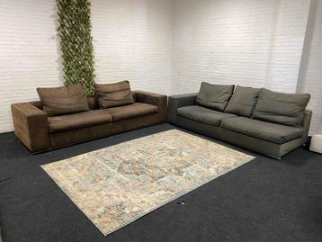 FLEXFORM GROUNDPIECE - bekleding naar keuze beschikbaar voor biedingen