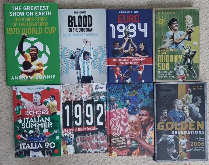 Boeken Pitch Publishing over grote voetbaltoernooien (EK,WK), Boeken, Sportboeken, Zo goed als nieuw, Balsport, Ophalen of Verzenden