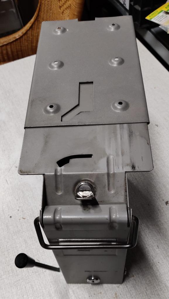 Kluisje voor o.a. onder een toonbank of in een kast, Huis en Inrichting, Brandblussers en Brandkasten, Gebruikt, Ophalen of Verzenden