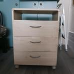 Beige nachtkastje met laden, Ophalen, Gebruikt, 55 tot 70 cm, 45 tot 65 cm