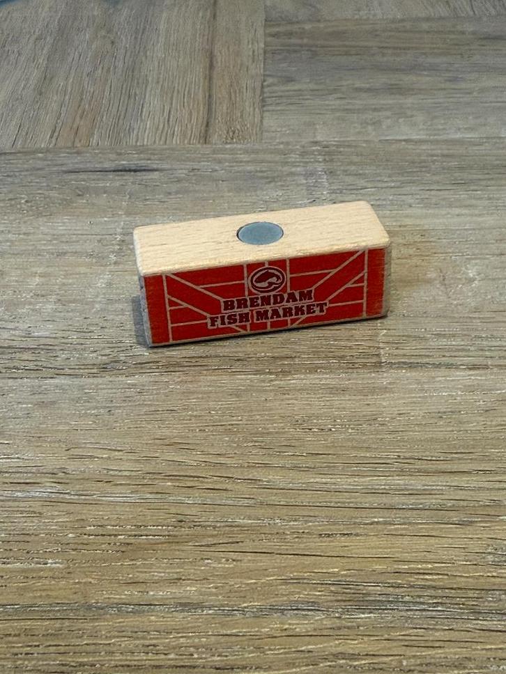 Heel goed Brio houten trein Thomas Brenda's Fishmarket blok, Kinderen en Baby's, Speelgoed | Houten speelgoed, Zo goed als nieuw