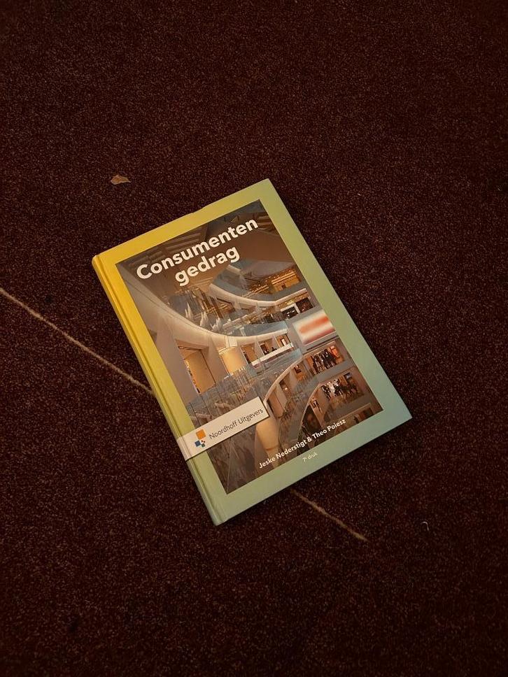 Consumentengedrag - Jeske Nederstigt : Schoolboek, Boeken, Studieboeken en Cursussen, Zo goed als nieuw, HBO, Beta, Ophalen of Verzenden