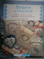 Borduren in kruissteek - Feestelijke gelegenheden. Ook DMC, Ophalen of Verzenden, Zo goed als nieuw, Handborduren, Patroon