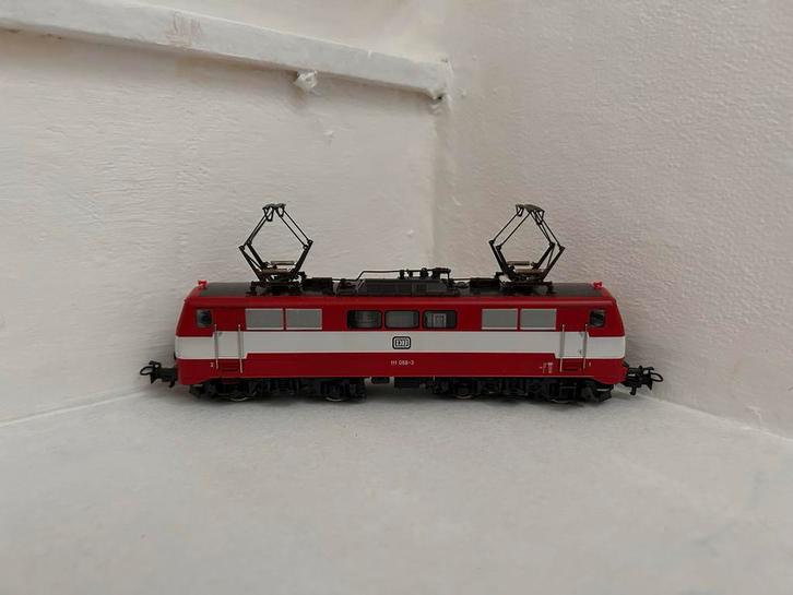 Märklin 3172 DB BR 111 Locomotief, Hobby en Vrije tijd, Modeltreinen | H0, Gebruikt, Locomotief, Wisselstroom, Märklin, Analoog