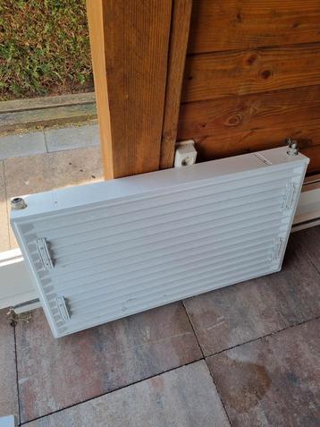 Mooie radiator 90 x 50 beschikbaar voor biedingen