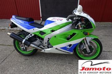 Kawasaki ZXR 400 mooi en origineel Nederlands beschikbaar voor biedingen