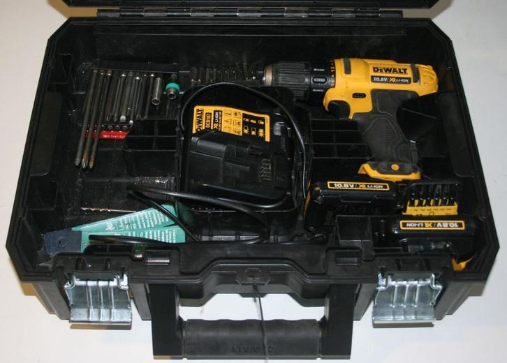 DeWalt 10.8V accuboormachine set vanaf €40, Doe-het-zelf en Verbouw, Gereedschap | Boormachines, Gebruikt, Boor- en Schroefmachine