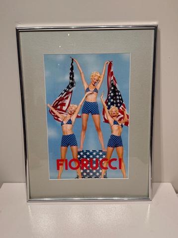 Original Fiorucci - America pinup flag | incl. frame beschikbaar voor biedingen