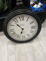 GROTE GRİJZE/ZWARTE WANDKLOK, Huis en Inrichting, Woonaccessoires | Klokken, Ophalen of Verzenden, Gebruikt, Wandklok