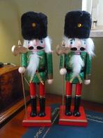 Notenkraker set 2 stuks 25cm nieuw groen rood, Ophalen of Verzenden, Nieuw