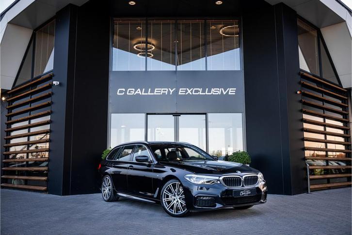 BMW 5 Serie Touring 520i High Executive - M Sport | Panorama, Auto's, BMW, Bedrijf, Te koop, 5-Serie, ABS, Achteruitrijcamera