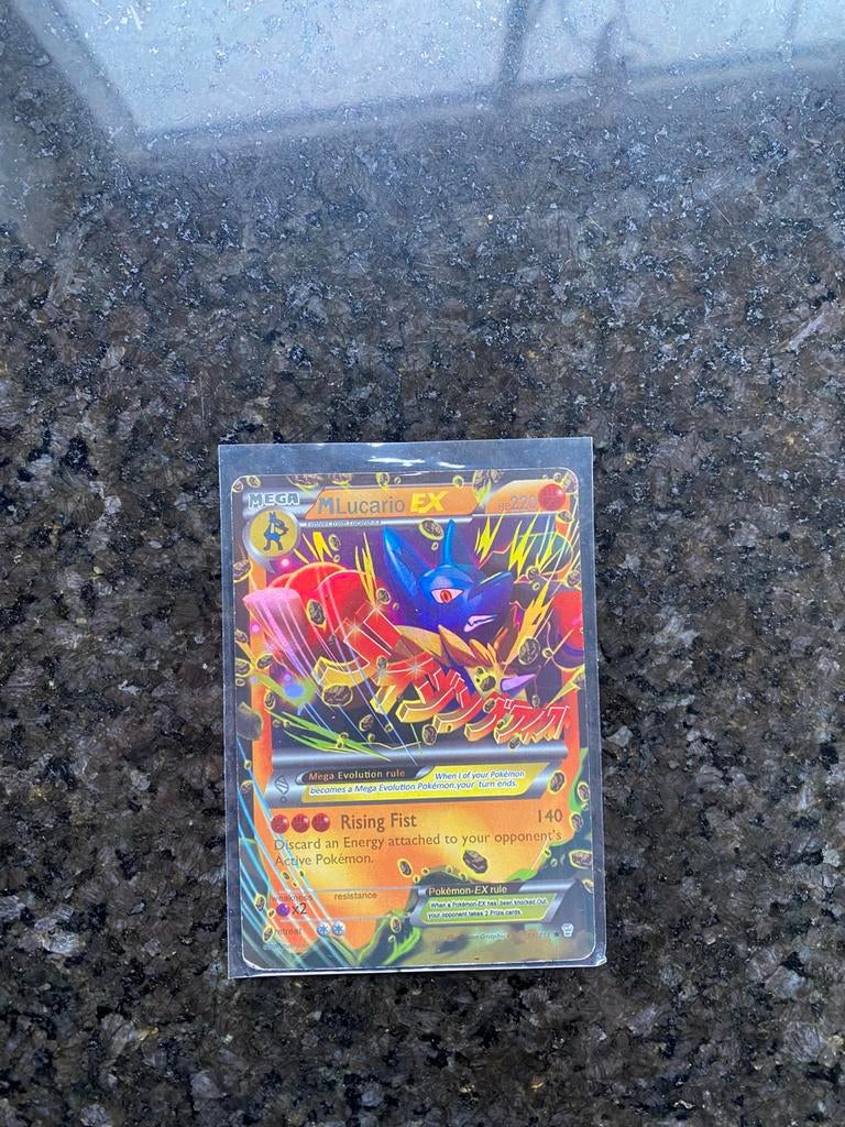 M Lucario ex secret 113, Ophalen of Verzenden, Zo goed als nieuw