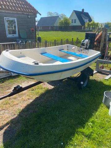 Te koop wato met motor en trailer opknapper beschikbaar voor biedingen