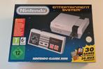 Nintendo Classic Mini, Spelcomputers en Games, Spelcomputers | Nintendo NES, Ophalen of Verzenden, Zo goed als nieuw, Met 2 controllers