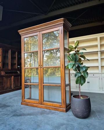 Antieke Vitrinekast | Winkelkast | Servieskast #2378 beschikbaar voor biedingen