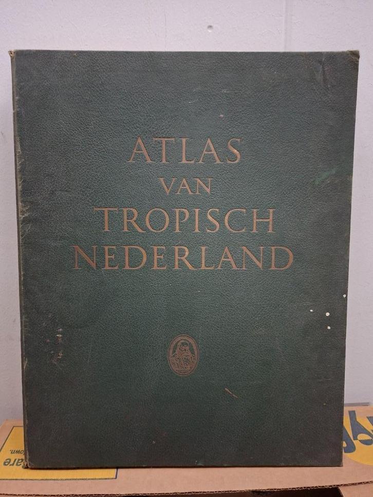 Atlas van Tropisch Nederland uit 1938, Boeken, Atlassen en Landkaarten, Gelezen, Overige atlassen, Nederland, 1800 tot 2000, Ophalen