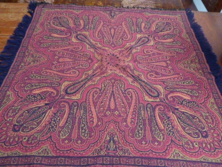 Antiek vierkant schoorsteendoek, worteldoek, Antiek en Kunst, Antiek | Kleden en Textiel, Ophalen of Verzenden