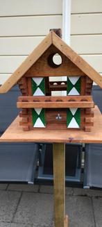 Voederhuisje, Ophalen