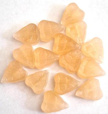 Tsjechische gele opaque blad glas kralen 12x10 mm beschikbaar voor biedingen