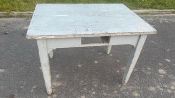 Vintage Houten Tafel Lichtblauw Rustiek Landelijk Interieur beschikbaar voor biedingen