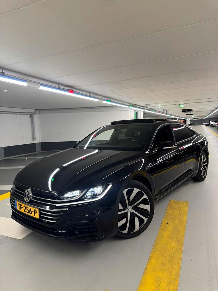 Volkswagen Arteon 1.5 TSI 150pk 7-DSG 2018 Zwart, Auto's, Volkswagen, Particulier, Arteon, ABS, Achteruitrijcamera, Adaptieve lichten