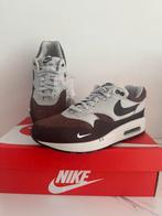 (Deadstock) Nike Air Max 1 Size? Exclusive maat 40, Nieuw, Ophalen of Verzenden, Bruin, Sneakers of Gympen