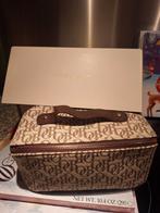 Olcay gulsen make up tasje inclusief inhoudt, Ophalen of Verzenden, Nieuw, Gehele gezicht, Make-up