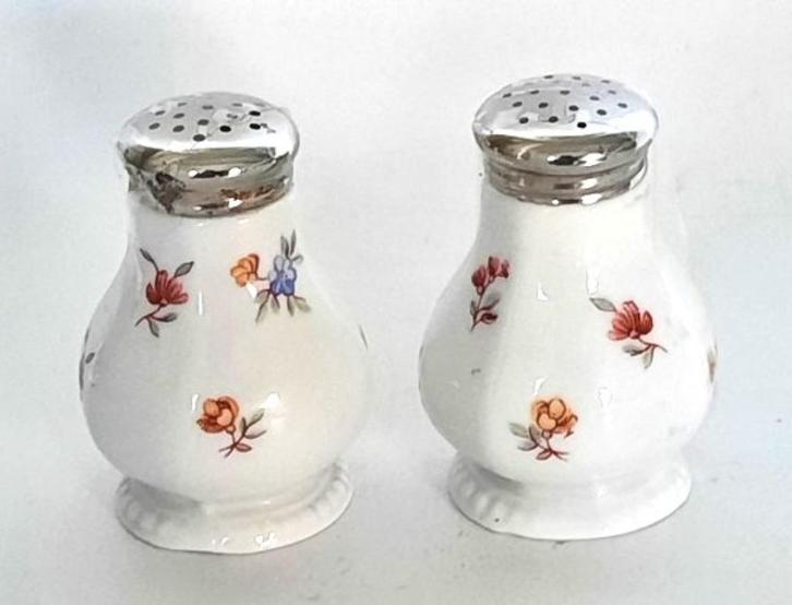 Peper en zoutstelletje met bloemetjes Gerold Porzellan &*50), Antiek en Kunst, Curiosa en Brocante, Ophalen