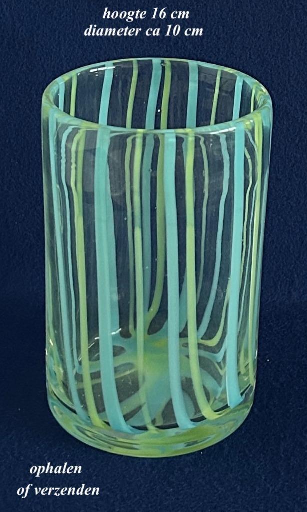 Vaas 16 h transparant glas met Groene Gele strepen, Antiek en Kunst, Antiek | Glas en Kristal, Ophalen
