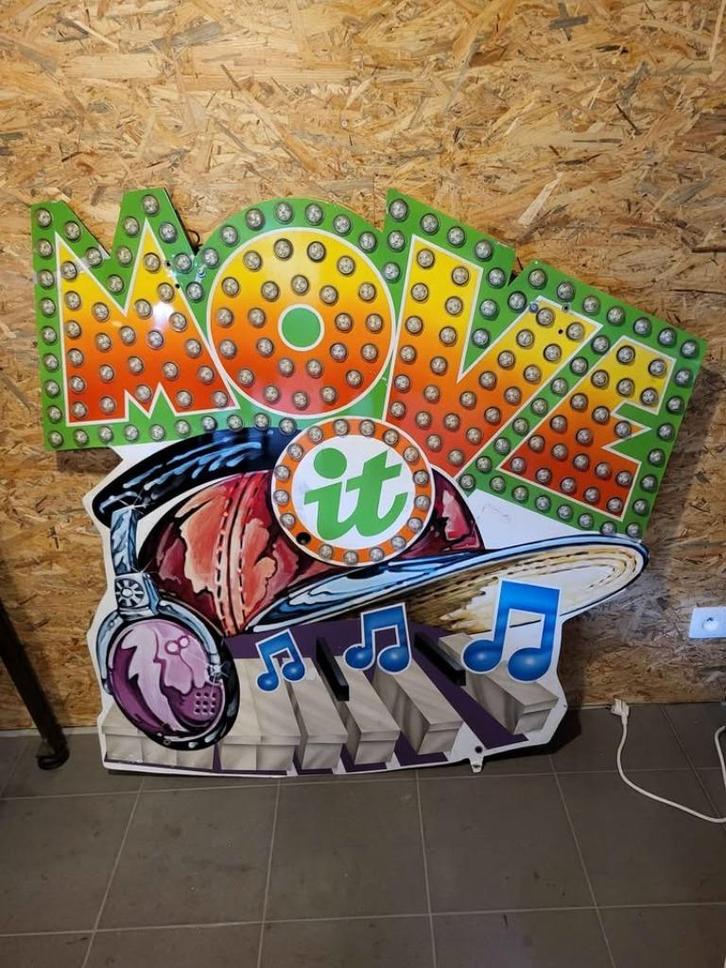 Kermis attractie bord Move IT 32, Verzamelen, Overige Verzamelen, Gebruikt, Ophalen