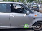 Portier 4Deurs rechts-voor van een Suzuki Swift, Auto-onderdelen, Carrosserie en Plaatwerk, Gebruikt, Deur, Ophalen of Verzenden