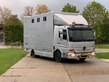 paardenwagen / paardenvrachtwagen / paardentransport / Atego beschikbaar voor biedingen