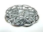 Zilveren broche, bloemdecor, 20e eeuw, Sieraden, Tassen en Uiterlijk, Broches, 4 tot 7 cm, Gebruikt, Info@zilverwebsite.nl, Verzenden