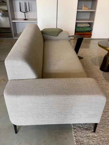 Nieuwe Koozo, Ellen rechte bank, beige stof, 243cm breed beschikbaar voor biedingen